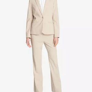 CALVIN KLEIN SINGLE BUTTON LIGHT BEIGE WORK SUIT ~ Jacket Size 4, Pants Size 6